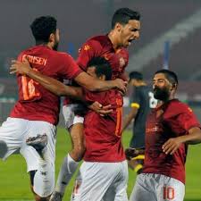 الأهلي يسعى للتخلص من أهم لاعبي الفريق بفرمان ناري ويتمسك بالشحات لأسباب فنية استقرت لجنة التخطيط بالفريق الكروي الأول للنادي الأهلي على التخلص من أهم لاعبي الفريق الكروي الأول ع… Js8z Enj Lyghm