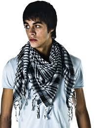 Black And White Checkered Scarf Meaning I Already Have The Shemagh From My Airsoft Stuff But Maybe Shemagh Scarf Black And White Scarf Scarf Styles