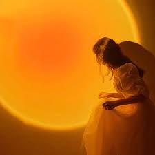 Here S Where You Ll Find Sunset Projection Lamps Elle Muse