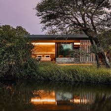 Which is the best company to design a white kitchen? Arrcc Designs Luxury Game Lodge Cheetah Plains