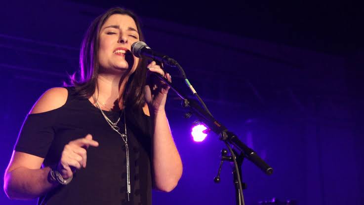 Amy Grant, Jenny Gill tour rehabilitation facility in Abilene.