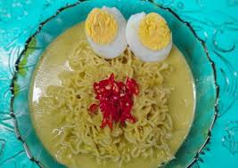 Untuk mi, kamu bisa variasikan dengan mi telur keriting, lurus, atau yang tebal dan pipih. Gampangnya Menyajikan Mie Celor Seadanya Nikmat Lezat