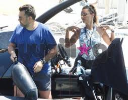 Η ελένη τσολάκη και ο παύλος πετρουλάκης ενώθηκαν με τα ιερά δεσμά του γάμου πριν δύο χρόνια περίπου και από τότε απολαμβάνουν στο έπακρο τον έγγαμο βίο τους. Elenh Tsolakh Paylos Petroylakhs Celebrities Eidhseis Yupiii Gr