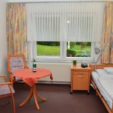 Für döner + kebab haus atsch in stolberg, rheinland sind noch keine bewertungen abgegeben worden. Kurzzeit Und Tagespflege Haus Lucia Bethlehem Gesundheitszentrum Stolberg