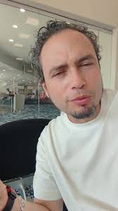 El show de hoy es un SHOW SORPRESA!, Este tipo de shows tienen una magia  única, una energía diferente. Hasta yo me emociono de una forma distinta.,  Todo acto de amor tiene su recompensa y el mundo ...