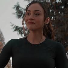 Icon Raven Reyes In 2020 The 100 Raven The 100 Characters The 100 Show