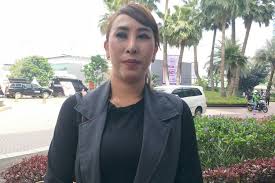 Henny mona is on facebook. Diceraikan Rio Reifan Begini Kondisi Henny Mona