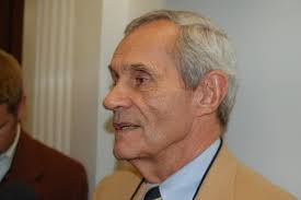 GOP lawmaker to run as independent