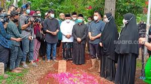 Ria yunita atau dengan nama bekennya ria ricis ini lahir di batam, 1 juli 1995. 3r4ogu2y3d5mkm