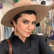 Amanda Salas, American television show host who gained fame as a  correspondent