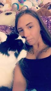 Donna Neher's Instagram, Twitter & Facebook