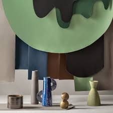 In a ploy to get michael's phone number, brüno asked la toya to let him look at her mobile phone, which she did. P Osgzg7giwb M