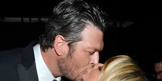 Blake Shelton Tweets "Good Luck" to Miranda Lambert