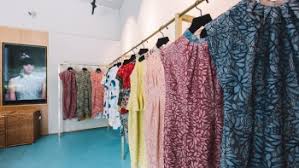 Gigaguenstig.de has been visited by 10k+ users in the past month Passion For Fashion 11 Singaporean Designers Visit Singapore Official Site