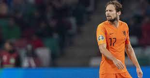 Daley blind was in tears after being substituted playing for the netherlands. An Ode To Daley Blind The Slender Defender Who Defies Modern Logic Planet Football