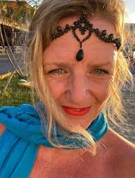 Tina Devine's Instagram, Twitter & Facebook