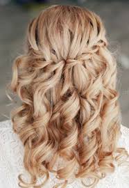 This short haircut is styled with a super tight side part. 28 Best German Hairstyles For Ladies At Oktoberfest Yve Style Com
