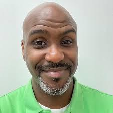 Breaking Into Your Potential : Lee II, Gerald, Lee, Mrs. Shirona, Hamilton,  Mr. Jamel, Day, Dr. Paul: Amazon.com.au: Books