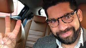 Durante esta jornada, las transmisiones de varios programas de chilevisión como contigo en la mañana, contigo en directo y la emisión de la tarde de chilevisión noticias estuvieron marcadas por la detención de karim butte, periodista y conductor de dicho informativo, luego de su participación en fiesta clandestina de dante poli en lo barnechea. Aqui Tengo Un Par De Premios El Gran Departamento De Karim Butte En Las Condes Que Sorprendio En La Divina Comida Chilevision