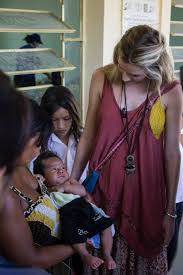 She spoke to entrepreneur, author and influencer ella mills, who is pregnant with her second child. Joss Stone Joss Took A Reall Liking To This Little One Her Mother Was Pregnant During The Flood But Still Managed To Have A Healthy Baby Photos Taken By Hannah Spencer