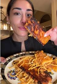 Charred Red Sauce Spaghetti Recipe