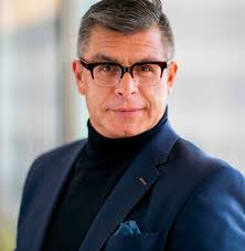 Walter Julian Angel Jimenez is appointed as the new Commissioner of the CRE 