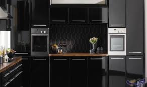 مطابخ تتحدث عن روعة اللون الأسود العرب اليوم