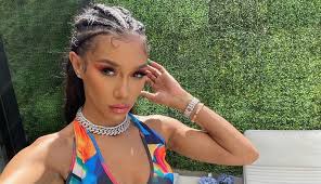 Keep your braids for a waaaaay longer time!subscribe if your new and like for more content!🌟read me!🌟 🌟original video : The Source Her Trends Bia Stuntin In Braids And The Products That Will Help Keep Yours Looking Fresh