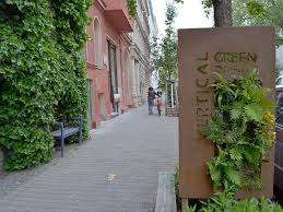 Die Hangenden Garten Von Kreuzberg Urbane Landwirtschaft Vertikaler Garten Pflanzen