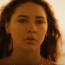 the beach scene ac my favorite moment #jarah #edit #jarahedit #johnb  #sarahcameron #sarahcameronedit #johnbroutledge #johnbedit #jjmaybank  #jjmaybankedit