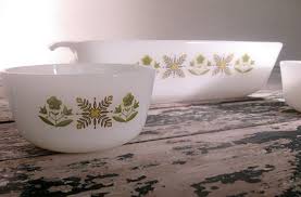 Four beautifully bright orange bowls in the kimberly pattern. Common Fire King Glassware Patterns