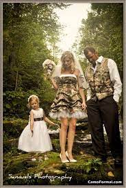 Pin On Camo Hunting Weddings Redneck Weddings Theme Weddings Jevel Wedding Planning
