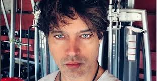 Gabriel Garko, compie gli anni/ Dai ritocchi criticati alla rottura da Adua  Del Vesco. Oggi è innamorato?