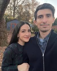 Emma Gray's Instagram, Twitter & Facebook