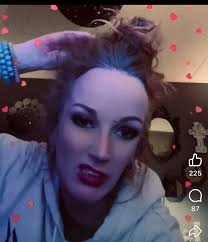 What a perfect couple. Just learned this today as well!!