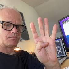 John Gribben🇺🇦 (@johngribben)