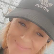 Rachel Goff (@RachelGoff13055)