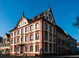 Der gifizsee ist eine der beiden großen badeanlagen in offenburg. Tourismus Offenburg Sehenswurdigkeiten Viamichelin