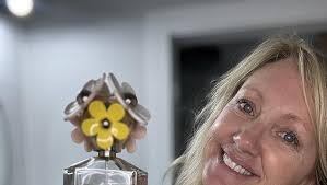 Amazon.com : Marc Jacobs Daisy Eau So Fresh Eau de Toilette Spray for  Women, 2.5 Fluid Ounce : Beauty & Personal Care