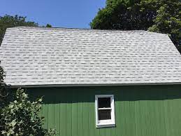 A bold, dimensional look, plus impressive durability. Owens Corning Oakridge Sierra Gray