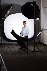 30 Headshot Lighting Ideas Corporate Headshots Headshots Headshot Photography Headshot lighting with a strobe and reflectors. 30 headshot lighting ideas corporate