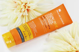 Paula's choice skin perfecting 2% bha liquid peeling, paula's choice 2% bha bodylotion, paula's choice clinical paula's choice. Paula S Choice Extra Care Non Greasy Sunscreen Spf 50 Der Klassiker