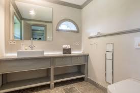 Das büro der sylter bank immobilien ist montags bis freitags von 9 bis 17 uhr geöffnet. Immobilien Galerie Sylter Bank Eg