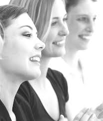 UNE VISION QUI MÈNE LOIN