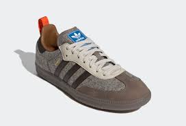 Melden sie sich jetzt bei glassdoor an, um über neue jobs bei fox brothers company benachrichtigt zu werden! Fox Brothers X Adidas Originals Samba Release Info Justfreshkicks