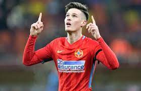 Ман деннис (dennis man) футбол нападающий румыния 26.08.1998. Fat Palomino On Twitter If We Were Looking At Another January Like The Last Here Are Fat Totti S Picks Rwb Seems To Be Reynolds Which I M Excited For For A Little Veretout