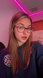 Mikayla Crouch's Instagram, Twitter & Facebook