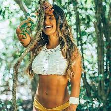 Depois que andré marques rasgou elogios a carol peixinho, dizendo, inclusive, que ela seria uma namorada perfeita, ele esclareceu a situação e desanimou os fãs que estavam shippando uma possível relação entre os dois. Carol Peixinho Facebook