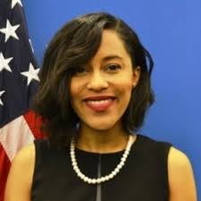 Ariel Pollock's Instagram, Twitter & Facebook