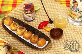 Boulettes D Igname Au Fromage Recette Alimentation Igname Boulette
